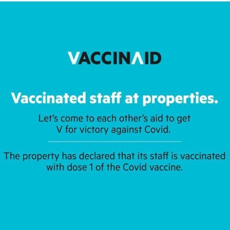 Vaccinated Staff - Oyo 1771 Zeke Hotel Batam 외부 사진